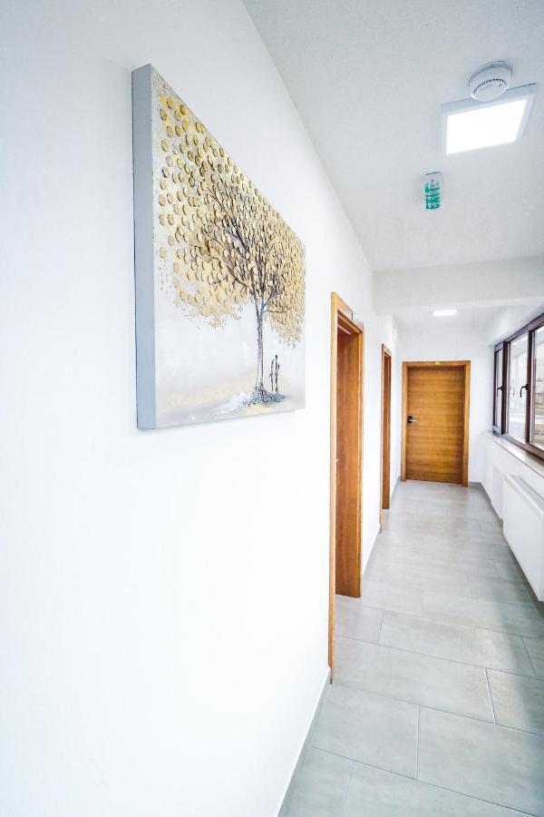 Hotel Novalic קונייץ' מראה חיצוני תמונה