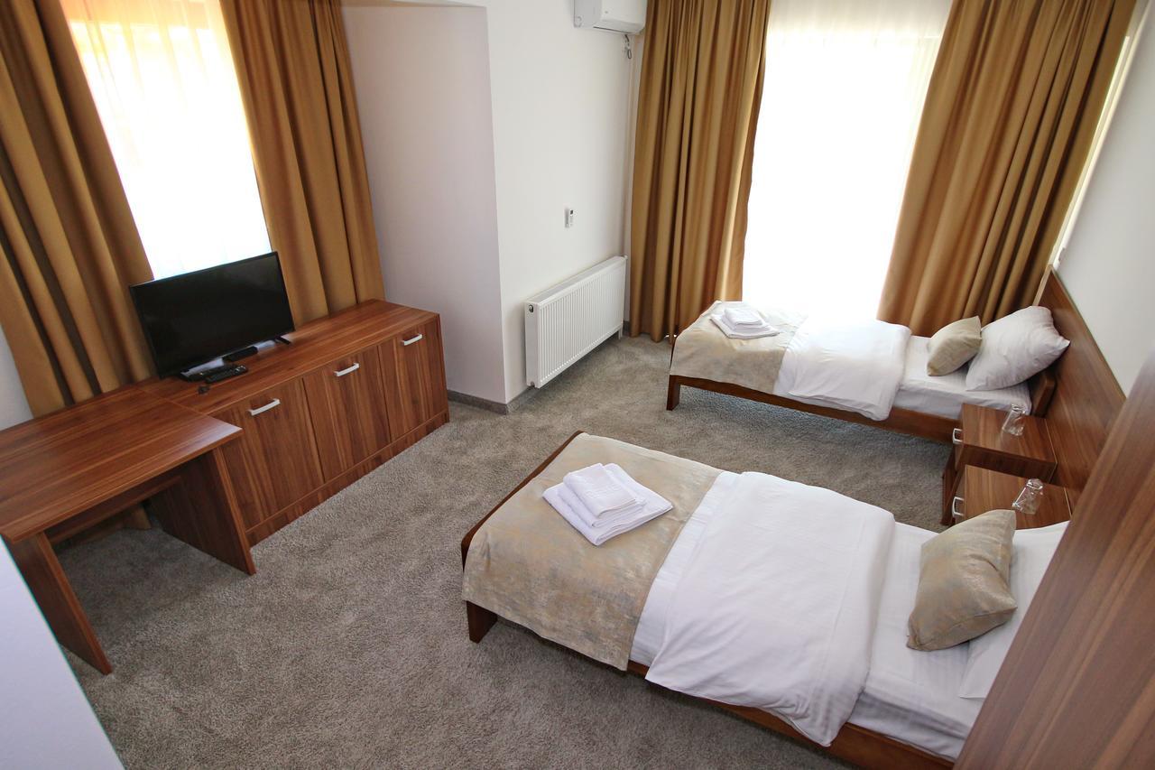 Hotel Novalic קונייץ' מראה חיצוני תמונה