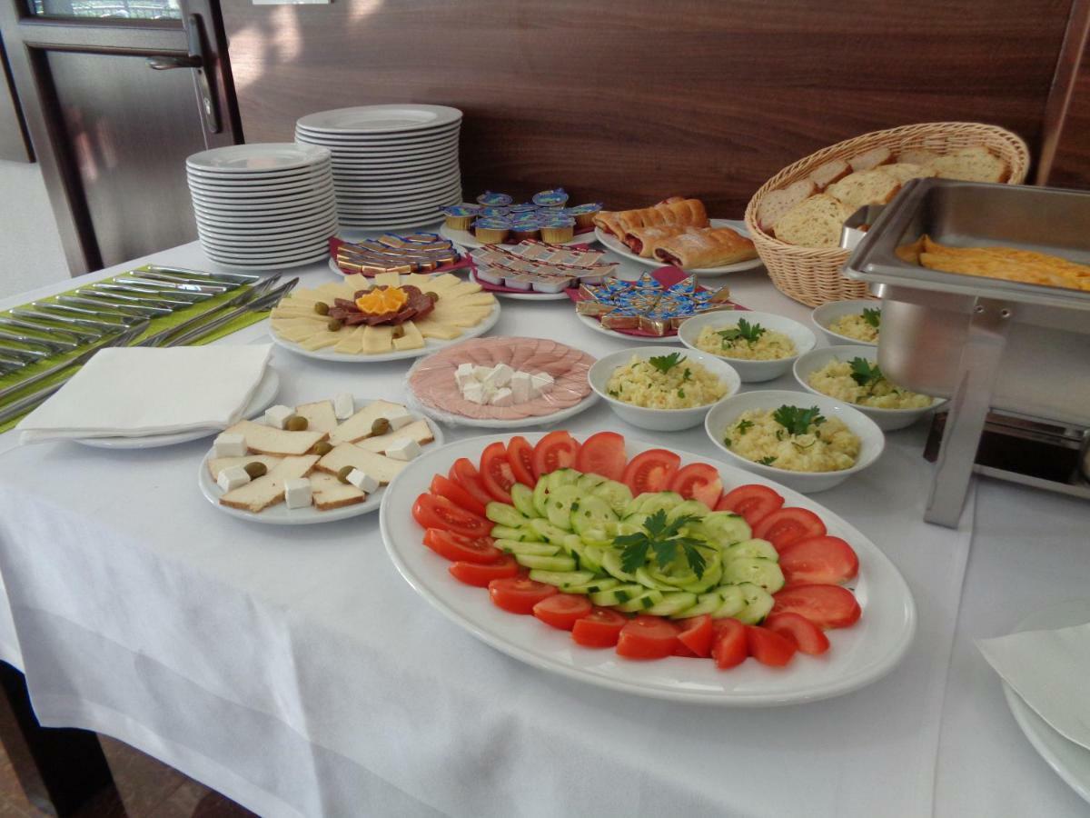 Hotel Novalic קונייץ' מראה חיצוני תמונה